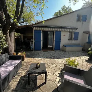  Hébergement de vacances Maison Dans Domaine Privé
