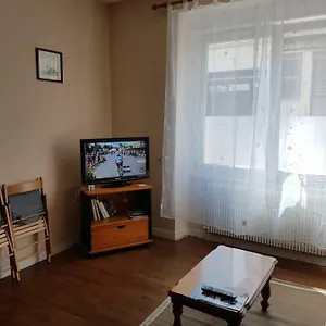 https://le-petit-courcy.inbrittany.com