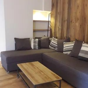 https://lappartement-danna.hotels-rhonealpes.com